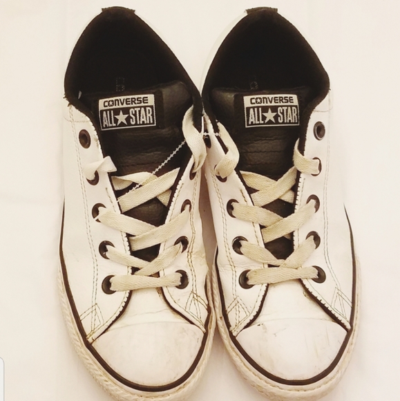 🏷Converse All Stars Black and White - Picture 1 of 3